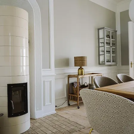 Tusculum Aparthotel 4*